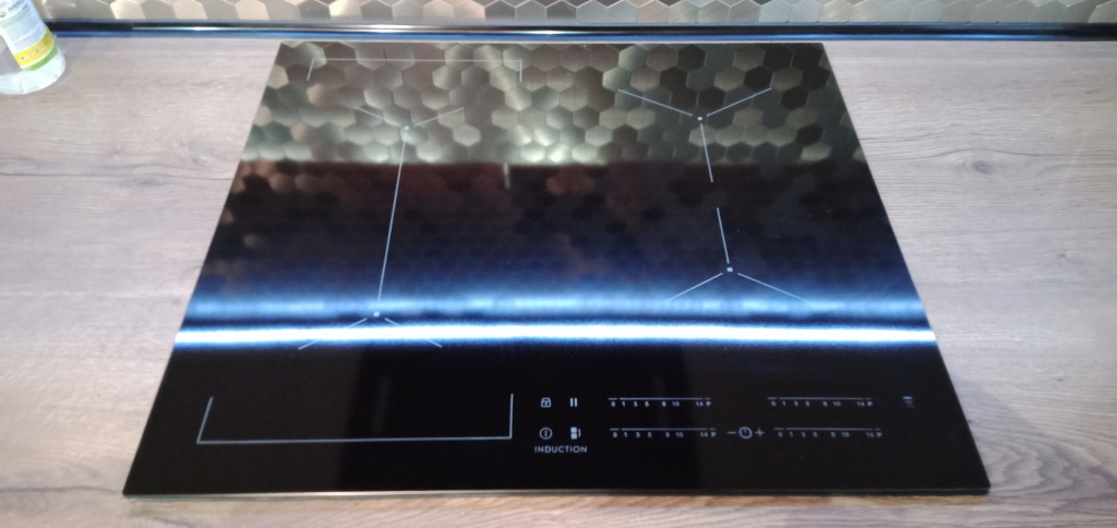 Индукционная варочная панель Electrolux 590х520,с мостом,без датчика,наше стекло(2021).jpg Индукционная варочная панель Electrolux 590х520,с мостом,без датчика,наше стекло(2021).jpg