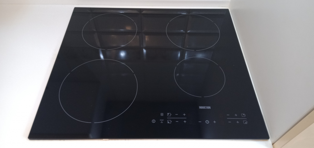 Electrolux,индукционная независимая варочная панель,размер стекла 590х520 мм,после замены.jpg Electrolux,индукционная независимая варочная панель,размер стекла 590х520 мм,после замены.jpg