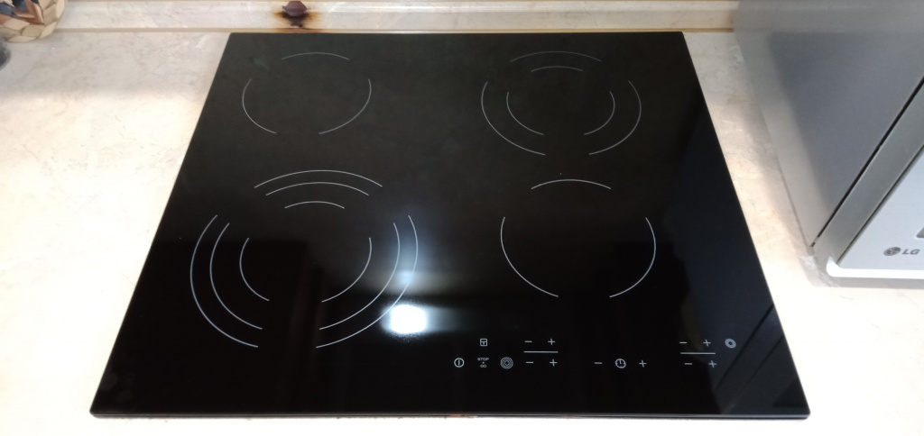 Electrolux,независимая варочная панель,спиральный нагрев,размер 590х520 мм,после замены.jpg Electrolux,независимая варочная панель,спиральный нагрев,размер 590х520 мм,после замены.jpg
