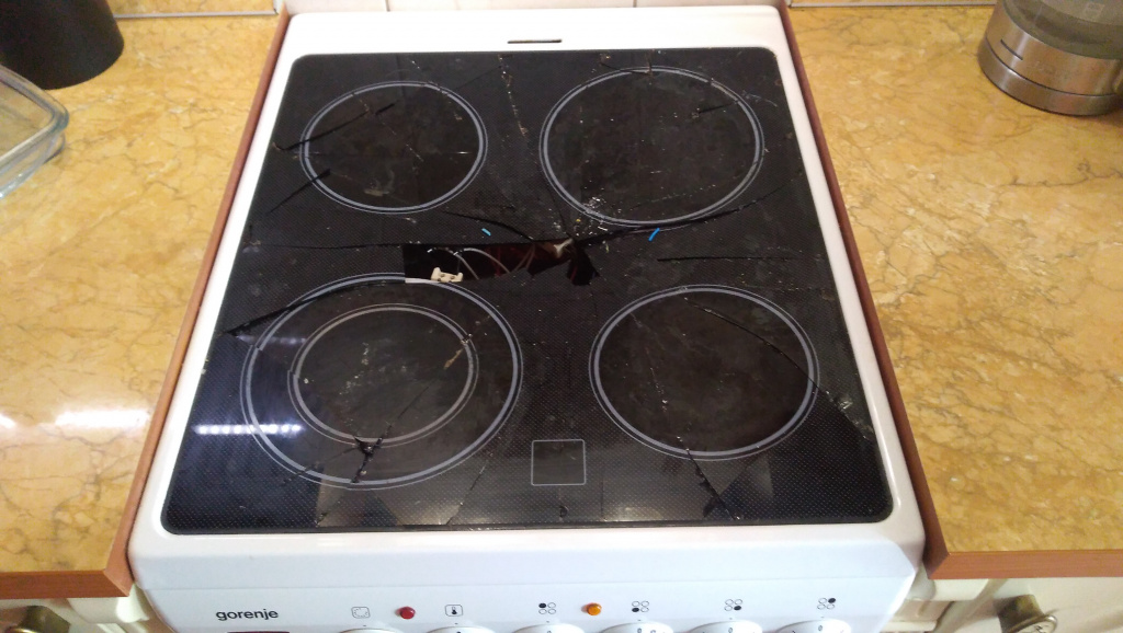 Плита с духовкой GORENJE,с расширением,до замены.jpg Плита с духовкой GORENJE,с расширением,до замены.jpg